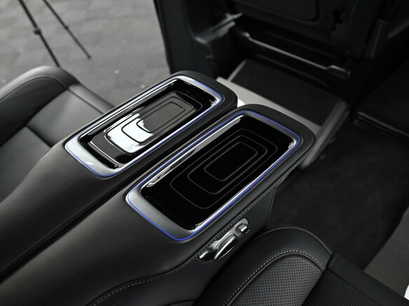 2025 Mercedes-Benz V-Класс Extra Long 300 d экстра длинный III (W447) Рестайлинг 2, чёрный, 13700000 рублей - вид 17