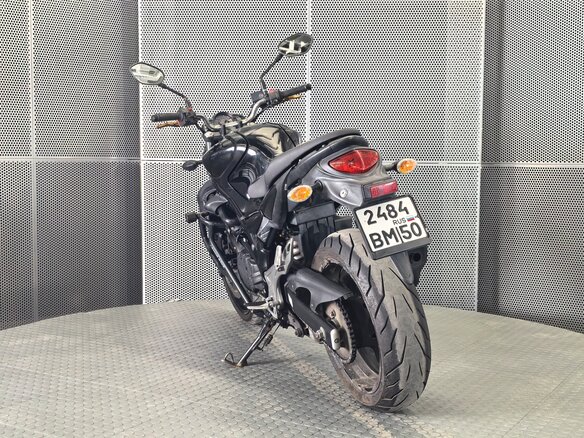 2013 Suzuki SFV 400 Gladius, чёрный, 345000 рублей - вид 6