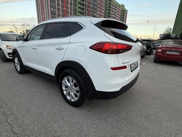 2019 Hyundai Tucson III Рестайлинг, белый, 1999999 рублей - вид 4