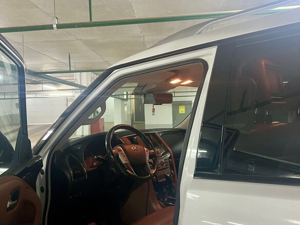 2018 Infiniti QX80 I Рестайлинг 2, белый, 5290000 рублей - вид 4
