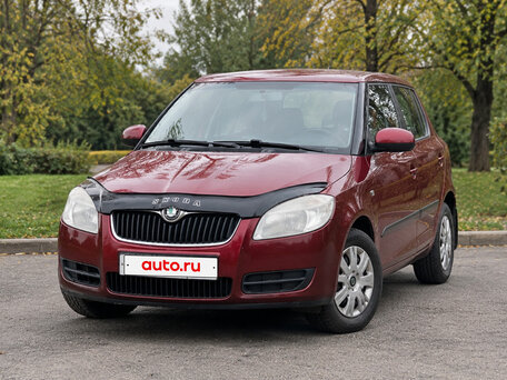 2009 Skoda Fabia II, красный, 325000 рублей, вид 2