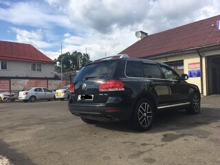 2003 Volkswagen Touareg I, чёрный, 730182 рублей, вид 3