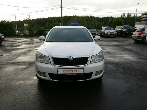 2013 Skoda Octavia II (A5) Рестайлинг, белый