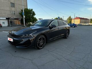 2021 Kia K5 III, серый, 2310000 рублей, вид 1