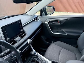 2020 Toyota RAV4 V (XA50), чёрный, 3400000 рублей, вид 5