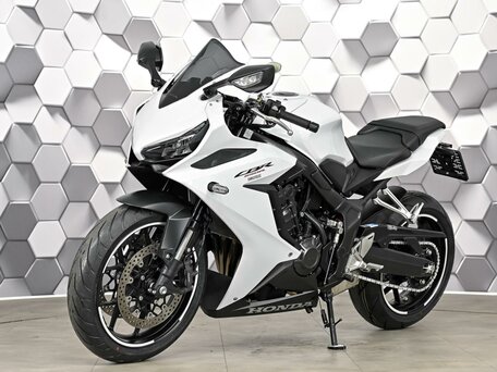 2023 Honda CBR 650R, белый, 939000 рублей, вид 2