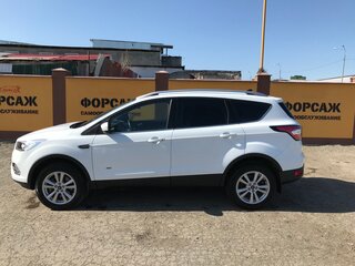 2017 Ford Kuga II Рестайлинг, белый, 1890000 рублей, вид 5