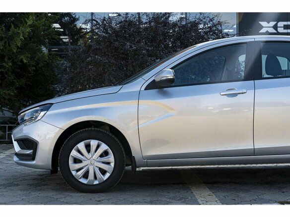 2026 Lada (ВАЗ) Vesta I Рестайлинг (NG), серебристый, 1755000 рублей - вид 10