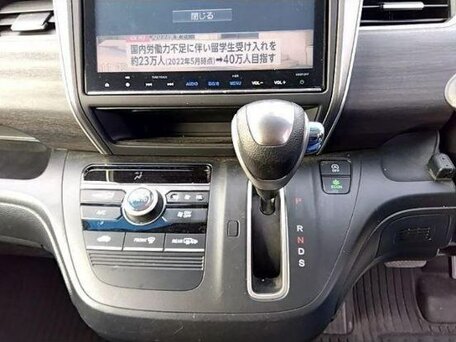 2018 Honda Freed+ II, жёлтый, 1250000 рублей, вид 5
