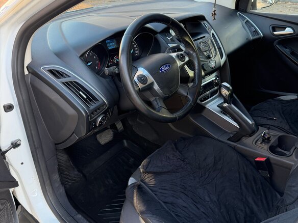 2013 Ford Focus III, белый, 830000 рублей - вид 4