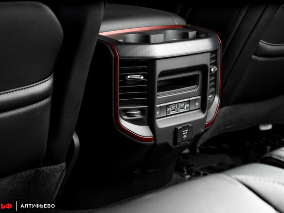2025 Ram 1500 Crew Cab V Рестайлинг, синий, 9290000 рублей - вид 18
