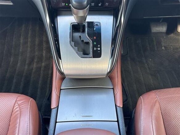 2018 Toyota Harrier III (XU60) Рестайлинг, белый, 2390000 рублей - вид 10
