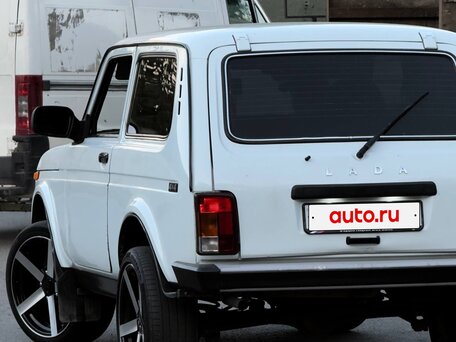 2011 Lada (ВАЗ) 2121 (4x4) I Рестайлинг, белый, 600000 рублей, вид 4