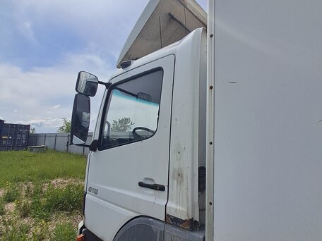 2002 Mercedes-Benz Atego, белый, 1000000 рублей, вид 3
