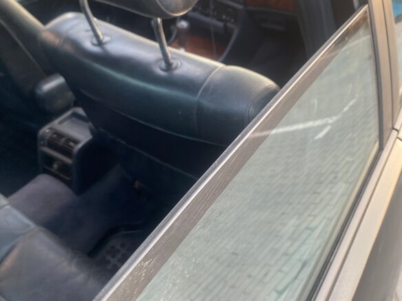 1987 BMW 7 серии 735Li II (E32), чёрный, 350000 рублей - вид 5