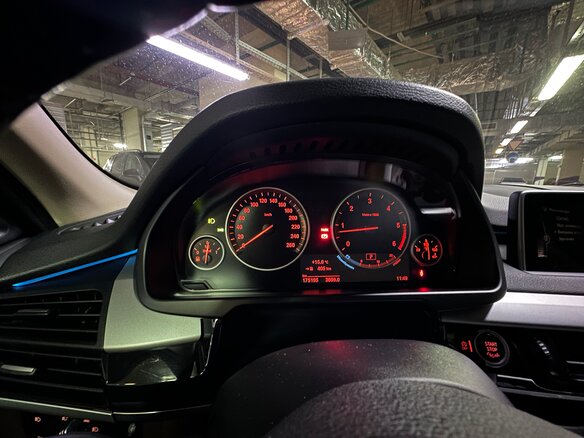 2015 BMW X5 25d III (F15), белый, 3500000 рублей - вид 4