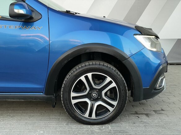 2020 Renault Logan Stepway II Рестайлинг, синий, 1158000 рублей - вид 4