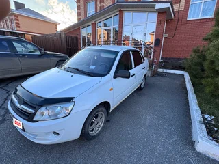 2013 Lada (ВАЗ) Granta I, белый, 315000 рублей, вид 1