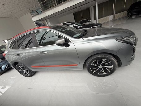 2021 Haval Jolion I, серебристый, 1600000 рублей, вид 5