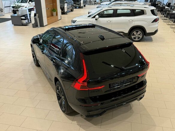 2026 Volvo XC60 II Рестайлинг 2, чёрный, 6650000 рублей - вид 4