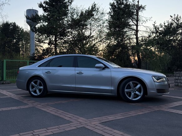 2011 Audi A8 Long III (D4), серебристый, 1850000 рублей - вид 6