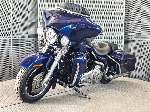2007 Harley-Davidson Street Glide, синий, 899000 рублей - вид 3