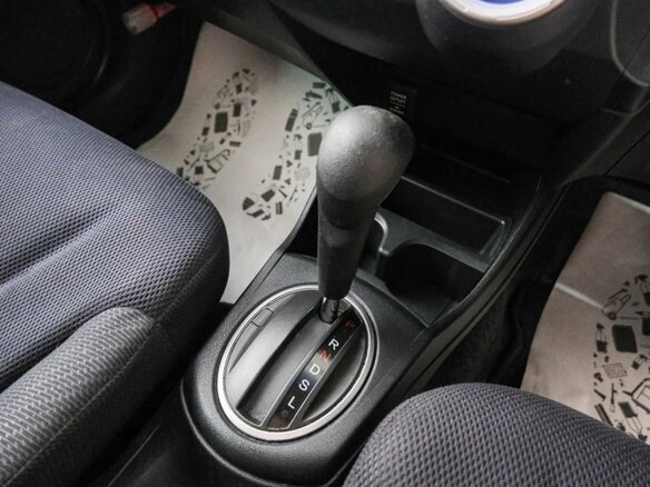 2011 Honda Fit Hybrid II, серый, 899000 рублей - вид 15