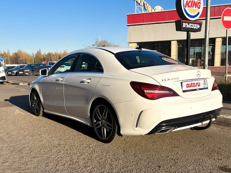 2018 Mercedes-Benz CLA 250 I (C117, X117) Рестайлинг, белый, 2500000 рублей, вид 3
