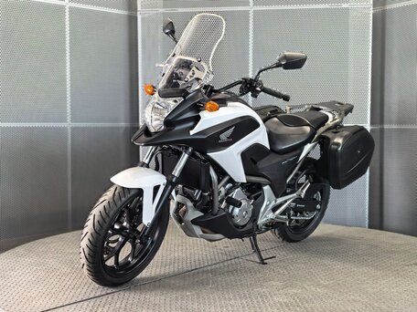 2013 Honda NC 700X, белый, 595000 рублей, вид 4