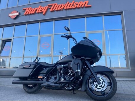 2012 Harley-Davidson Road Glide, чёрный, 1400000 рублей, вид 1