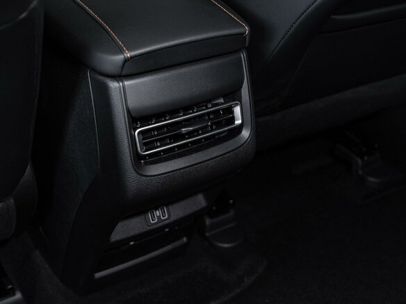 2026 Changan CS75 Pro, чёрный - вид 12