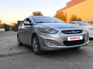 2012 Hyundai Solaris I, серебристый, 650000 рублей, вид 3