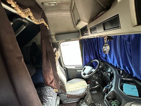 2011 Volvo FH, белый, 3150000 рублей, вид 4