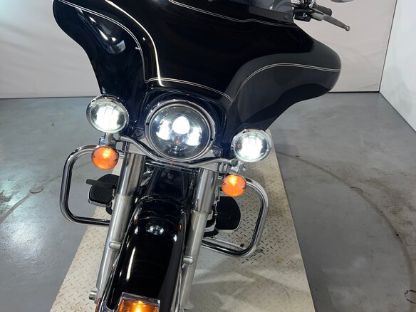 2012 Harley-Davidson Electra Glide, чёрный, 730000 рублей - вид 2
