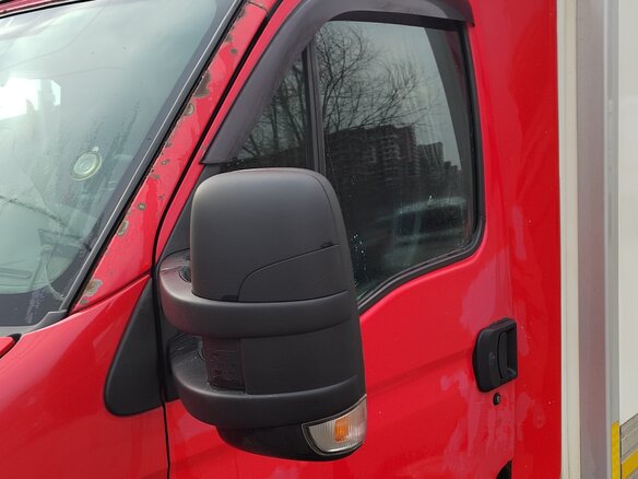 2008 Iveco Daily, красный, 1400000 рублей - вид 13