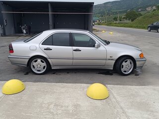 1999 Mercedes-Benz C-Класс 180 I (W202) Рестайлинг, серебристый, 670000 рублей, вид 4