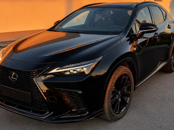 2025 Lexus NX 450h+ II, чёрный, 6000000 рублей - вид 27