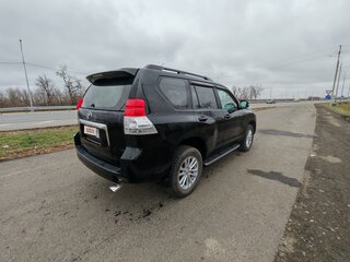 2010 Toyota Land Cruiser Prado 150 Series, чёрный, 3800000 рублей, вид 4