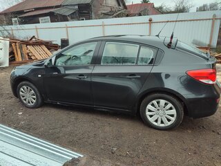 2012 Chevrolet Cruze I Рестайлинг, чёрный, 650000 рублей, вид 3