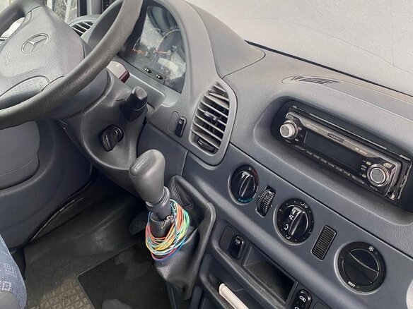 2005 Mercedes-Benz Sprinter, серебристый, 700000 рублей - вид 7