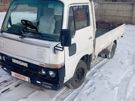 1991 Nissan Atlas, белый, 600000 рублей, вид 1