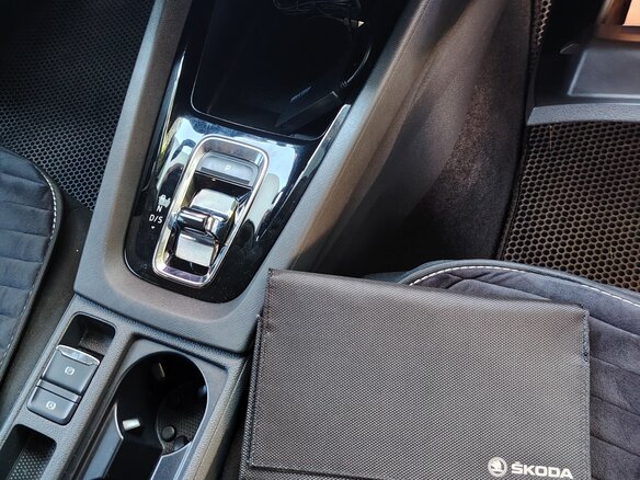 2021 Skoda Octavia IV (A8), белый, 1950000 рублей - вид 12