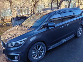 2017 Kia Carnival III, серый, 2900000 рублей, вид 1