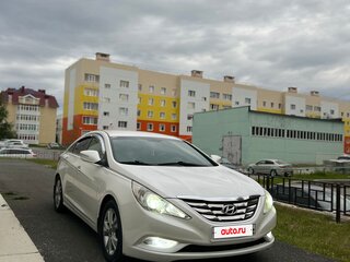 2010 Hyundai Sonata VI (YF), белый, 1100000 рублей, вид 3