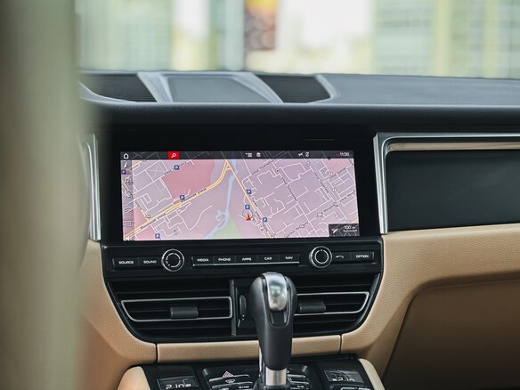2019 Porsche Macan I Рестайлинг, синий, 4999000 рублей - вид 23