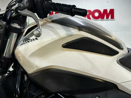 2014 Honda NC 750S, белый, 375000 рублей, вид 5