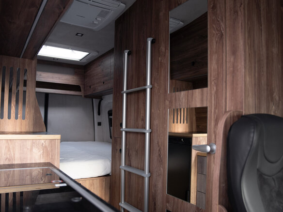 2024 Mercedes-Benz Sprinter, серебристый, 19990000 рублей - вид 18