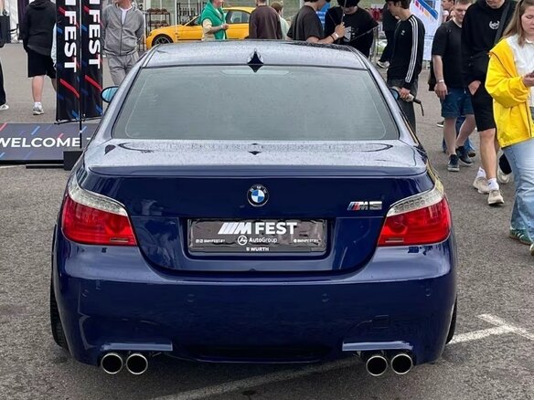 2005 BMW M5 IV (E60/E61), синий - вид 6