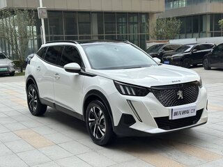 2022 Peugeot 2008 II, белый, 1290000 рублей, вид 2