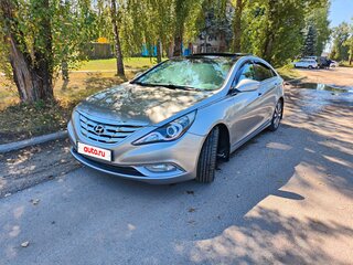 2011 Hyundai Sonata VI (YF), серый, 1050000 рублей, вид 3
